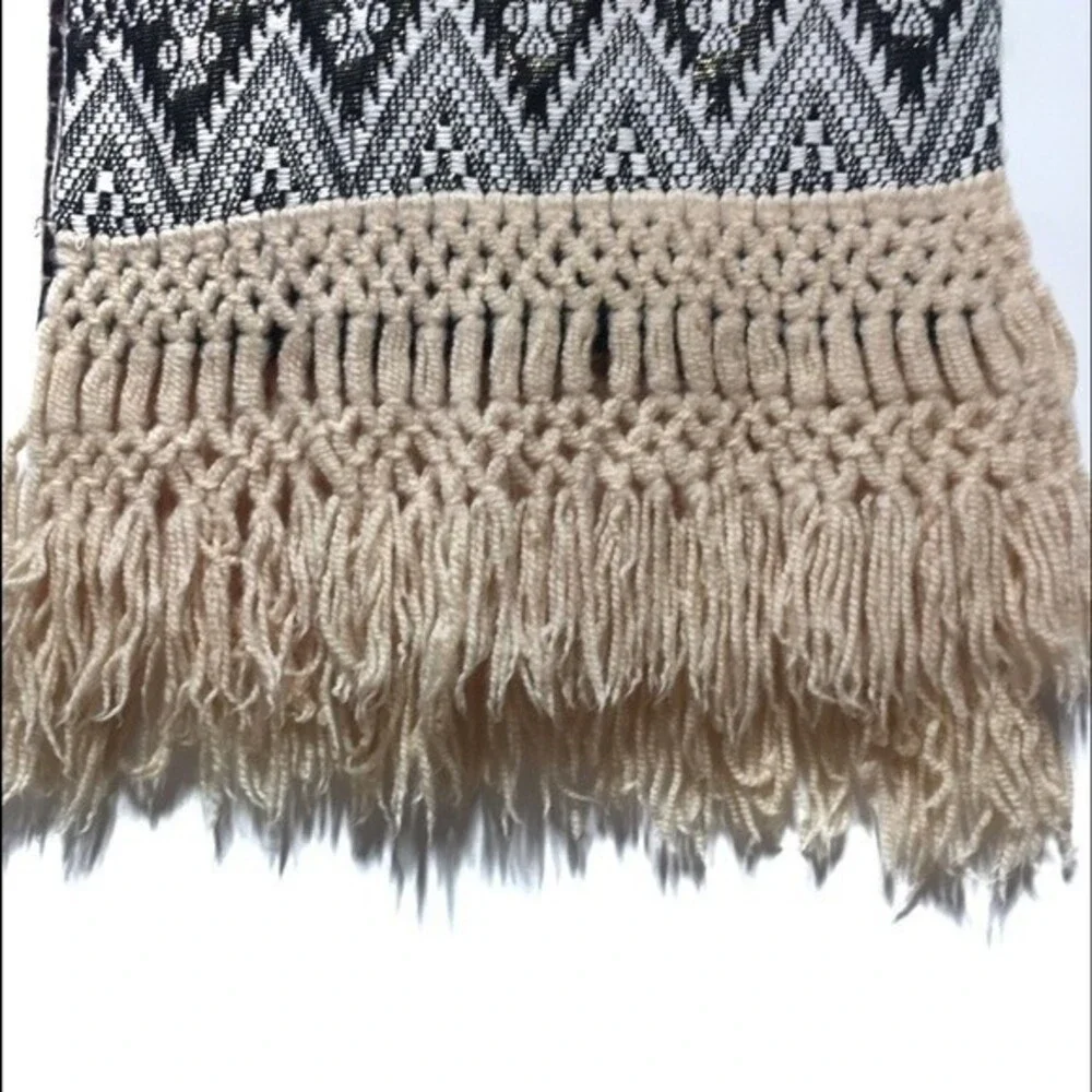 N/A geometric print